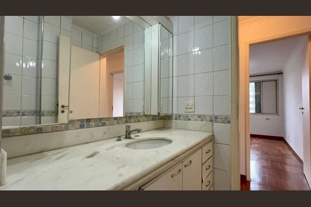 Apartamento à venda com 118m², 3 quartos e 1 vagaBanheiro 2