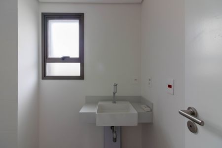 Apartamento à venda com 121m², 3 quartos e 2 vagasBanheiro da Suíte 2