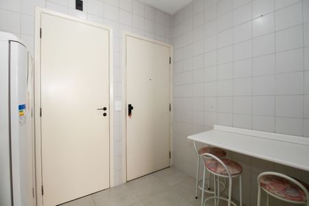 Apartamento para alugar com 77m², 2 quartos e 2 vagasCozinha