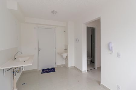 Sala/Cozinha de apartamento à venda com 2 quartos, 32m² em Vila Carmosina, São Paulo