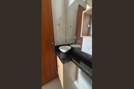 Apartamento à venda com 112m², 2 quartos e 1 vaga Apartamento à venda com 112m², 2 quartos e 1 vagaCobertura - Banheiro