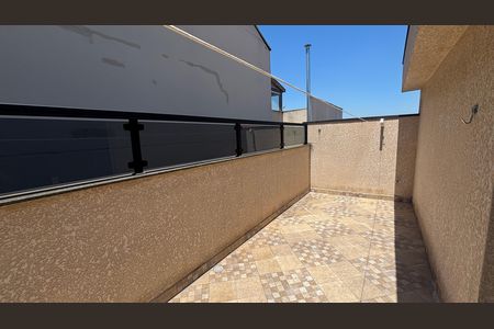 Apartamento à venda com 112m², 2 quartos e 1 vaga Apartamento à venda com 112m², 2 quartos e 1 vagaCobertura