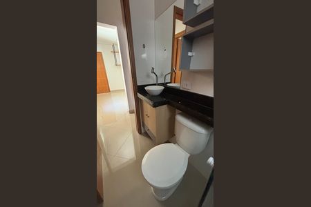 Apartamento à venda com 112m², 2 quartos e 1 vaga Apartamento à venda com 112m², 2 quartos e 1 vagaBanheiro