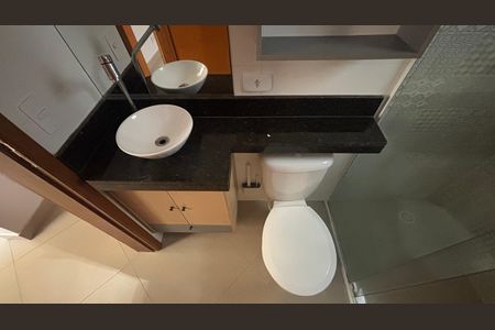 Apartamento à venda com 112m², 2 quartos e 1 vaga Apartamento à venda com 112m², 2 quartos e 1 vagaBanheiro