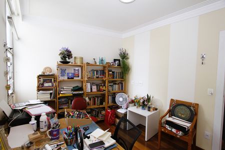 Apartamento à venda com 200m², 4 quartos e 3 vagasQuarto 3