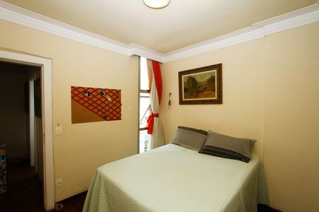 Apartamento à venda com 200m², 4 quartos e 3 vagasQuarto 1