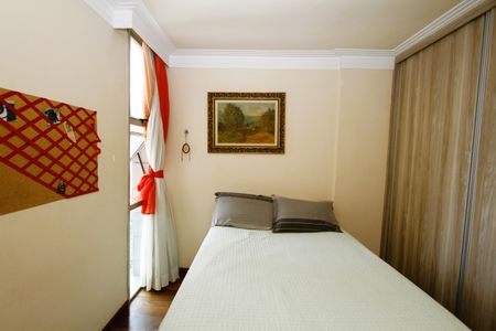 Apartamento à venda com 200m², 4 quartos e 3 vagasQuarto 1