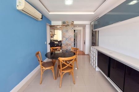 Apartamento para alugar com 110m², 2 quartos e 1 vagaSala