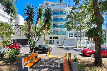 Apartamento para alugar com 110m², 2 quartos e 1 vagaFachada