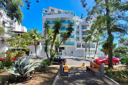 Apartamento para alugar com 110m², 2 quartos e 1 vagaFachada