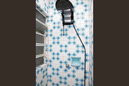 Banheiro de kitnet/studio à venda com 1 quarto, 33m² em Centro Histórico, Porto Alegre