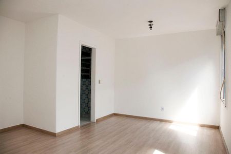 Studio - Sala / Quarto de kitnet/studio à venda com 1 quarto, 33m² em Centro Histórico, Porto Alegre