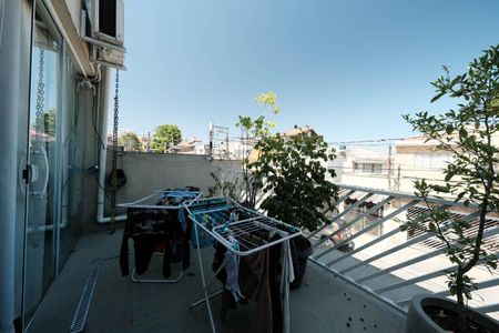 Casa à venda com 244m², 2 quartos e 2 vagasSuíte