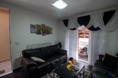 Sala de casa à venda com 3 quartos, 150m² em Jardim Ester Yolanda, São Paulo