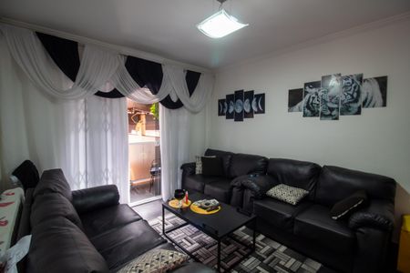 Sala de casa à venda com 3 quartos, 150m² em Jardim Ester Yolanda, São Paulo