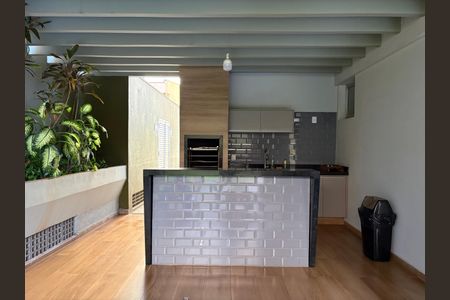 Apartamento para alugar com 140m², 4 quartos e 1 vaga Apartamento para alugar com 140m², 4 quartos e 1 vagaÁrea comum - Churrasqueira