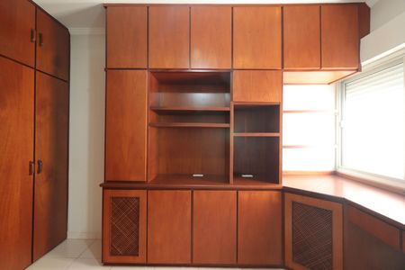 Apartamento para alugar com 140m², 4 quartos e 1 vaga Apartamento para alugar com 140m², 4 quartos e 1 vagaQuarto 2