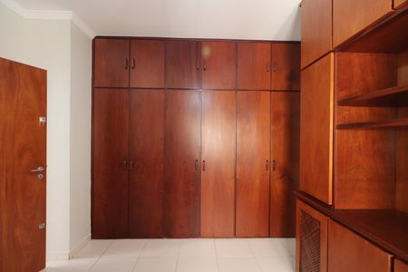 Apartamento para alugar com 140m², 4 quartos e 1 vaga Apartamento para alugar com 140m², 4 quartos e 1 vagaQuarto 2