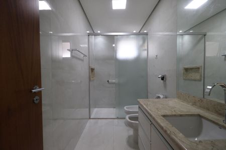 Banheiro de apartamento para alugar com 4 quartos, 140m² em Centro, Ribeirão Preto