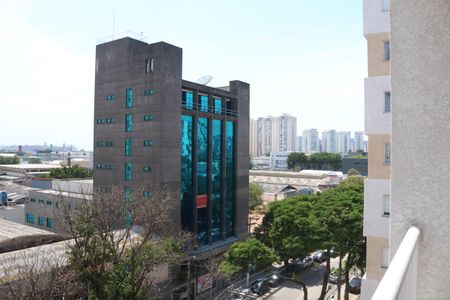 Apartamento para alugar com 38m², 2 quartos e sem vagaVaranda