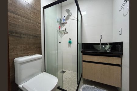 Casa à venda com 59m², 2 quartos e 2 vagas Casa à venda com 59m², 2 quartos e 2 vagasBanheiro