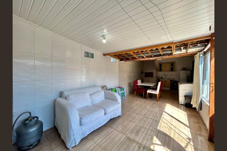 Casa à venda com 59m², 2 quartos e 2 vagas Casa à venda com 59m², 2 quartos e 2 vagasÁrea gourmet