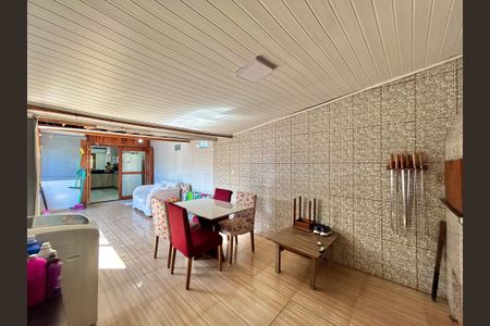 Casa à venda com 59m², 2 quartos e 2 vagas Casa à venda com 59m², 2 quartos e 2 vagasÁrea gourmet