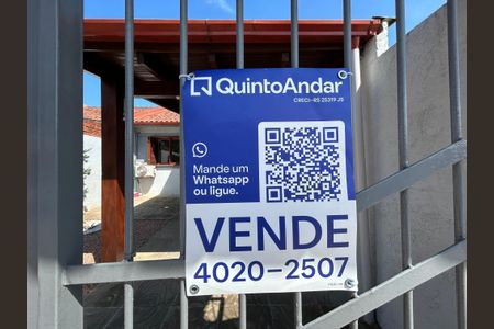 Casa à venda com 59m², 2 quartos e 2 vagas Casa à venda com 59m², 2 quartos e 2 vagasPlaca
