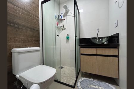 Casa à venda com 59m², 2 quartos e 2 vagas Casa à venda com 59m², 2 quartos e 2 vagasBanheiro