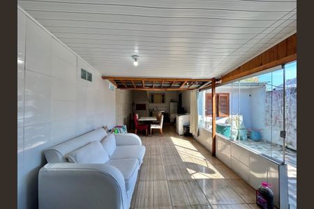 Casa à venda com 59m², 2 quartos e 2 vagas Casa à venda com 59m², 2 quartos e 2 vagasÁrea gourmet