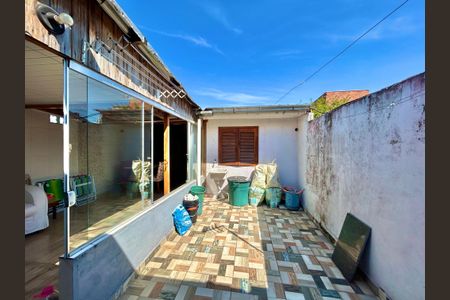 Casa à venda com 59m², 2 quartos e 2 vagas Casa à venda com 59m², 2 quartos e 2 vagasPátio