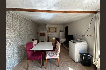 Casa à venda com 59m², 2 quartos e 2 vagas Casa à venda com 59m², 2 quartos e 2 vagasÁrea gourmet