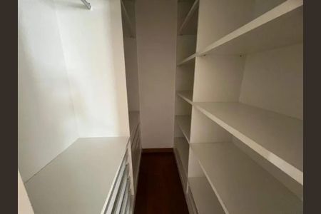 Apartamento para alugar com 280m², 4 quartos e 6 vagas
