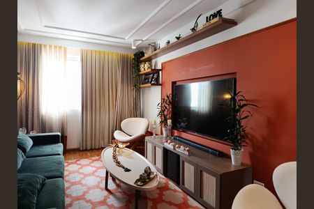 Sala de estar de apartamento à venda com 3 quartos, 120m² em Cerqueira César, São Paulo