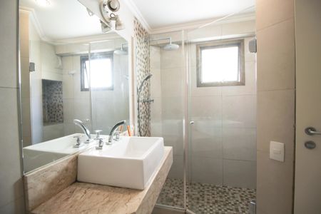 Apartamento para alugar com 100m², 3 quartos e 2 vagasBanheiro da Suíte