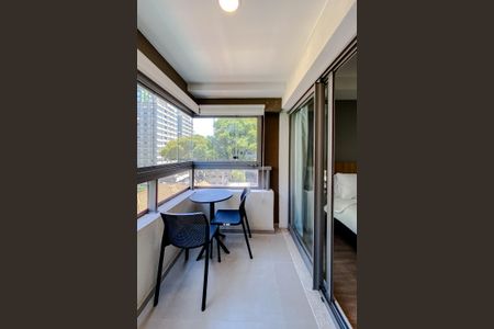 Varanda de kitnet/studio à venda com 1 quarto, 21m² em Vila Mariana, São Paulo