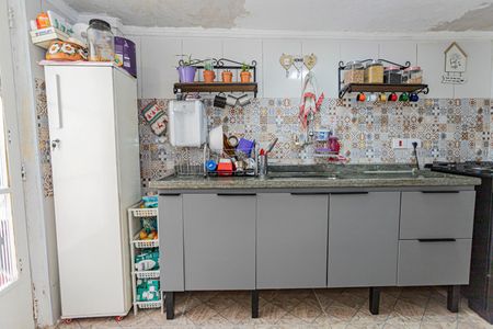 Casa à venda com 83m², 2 quartos e 1 vaga Casa à venda com 83m², 2 quartos e 1 vagaCozinha