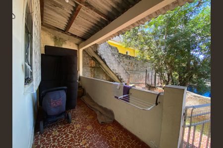 Casa à venda com 150m², 2 quartos e 3 vagas Casa à venda com 150m², 2 quartos e 3 vagasVaranda