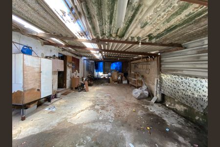 Casa à venda com 150m², 2 quartos e 3 vagas Casa à venda com 150m², 2 quartos e 3 vagasGaragem