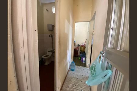 Casa à venda com 150m², 2 quartos e 3 vagas Casa à venda com 150m², 2 quartos e 3 vagasCorredor