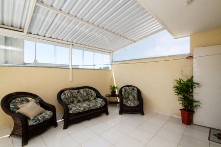 Apartamento para alugar com 120m², 2 quartos e 2 vagas Apartamento para alugar com 120m², 2 quartos e 2 vagasVaranda