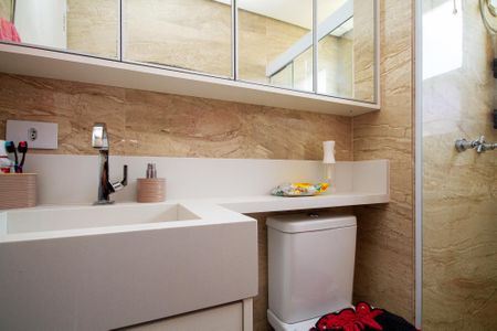 Apartamento para alugar com 120m², 2 quartos e 2 vagas Apartamento para alugar com 120m², 2 quartos e 2 vagasBanheiro