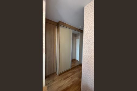 Apartamento à venda com 91m², 3 quartos e 2 vagascorredor