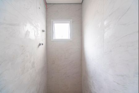 Apartamento à venda com 40m², 2 quartos e 1 vaga Apartamento à venda com 40m², 2 quartos e 1 vagaBanheiro