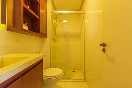 Studio à venda com 44m², 1 quarto e 1 vaga Studio à venda com 44m², 1 quarto e 1 vagaBanheiro