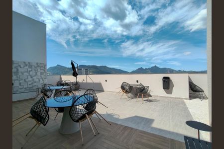 Apartamento à venda com 32m², 1 quarto e sem vagaÁrea comum - Churrasqueira