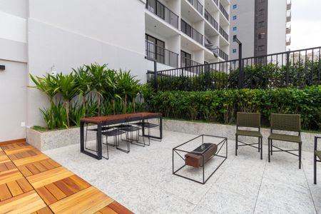 Apartamento à venda com 40m², 1 quarto e sem vagaÁrea Comum - Lareira