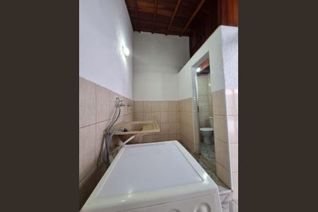 Casa para alugar com 240m², 4 quartos e 5 vagas Casa para alugar com 240m², 4 quartos e 5 vagasÁrea de Serviço