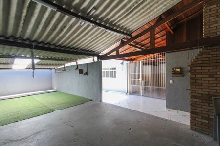 Casa para alugar com 240m², 4 quartos e 5 vagas Casa para alugar com 240m², 4 quartos e 5 vagasChurrasqueira