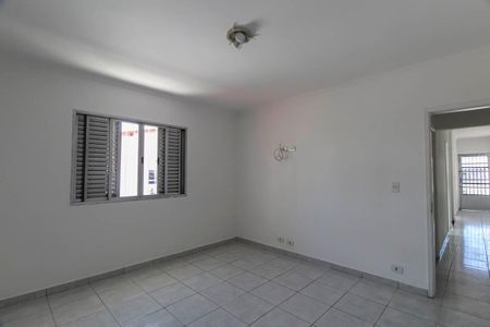 Casa para alugar com 240m², 4 quartos e 5 vagas Casa para alugar com 240m², 4 quartos e 5 vagasQuarto 1